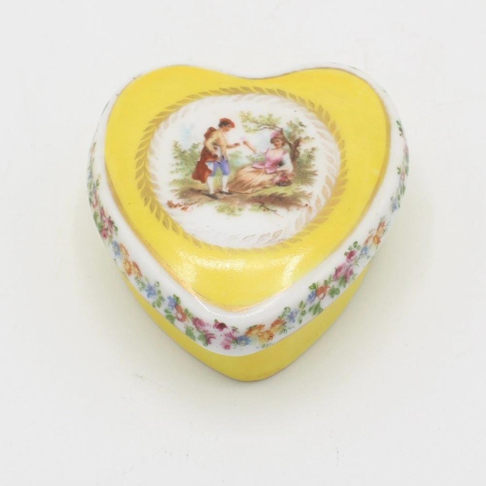 Antique Victoria Austria Heart-Shaped Lidded Box, Hand Painted Romantic Scene